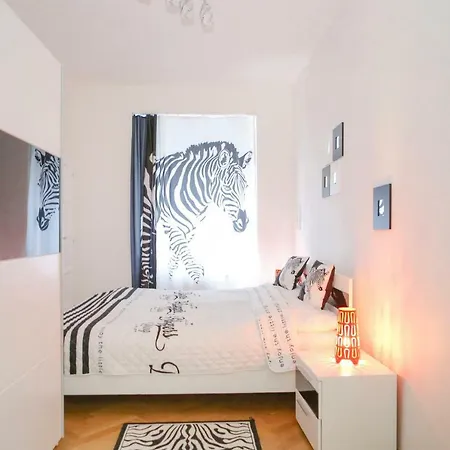 Stylish A Few Steps From Metro Apartment