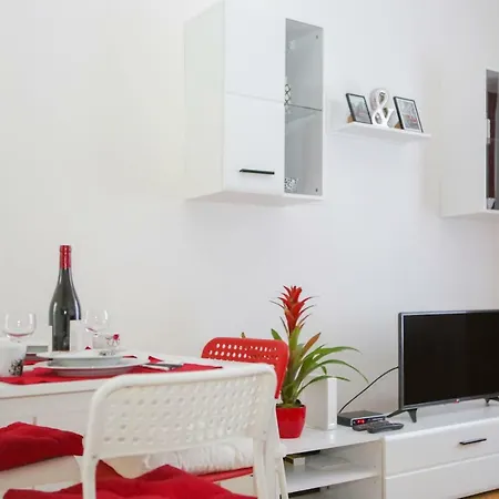 Stylish Flora Praga